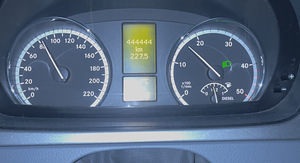 M/V Mercedes-Benz Viano 3,0D 150kw 2010 (9 foto / 9)