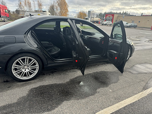 Mercedes-Benz S350 BLUETEC (7 foto / 15)