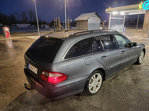 Mercedes-Benz E280 3,0D (3 фото из 7)