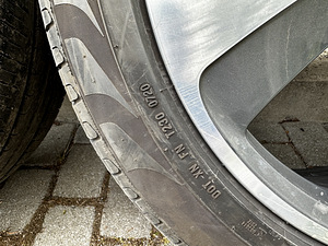 Audi Q7 veljed (4 foto / 7)