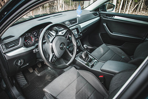 Škoda Superb Ambition 1.4 110Kw (9 foto / 10)