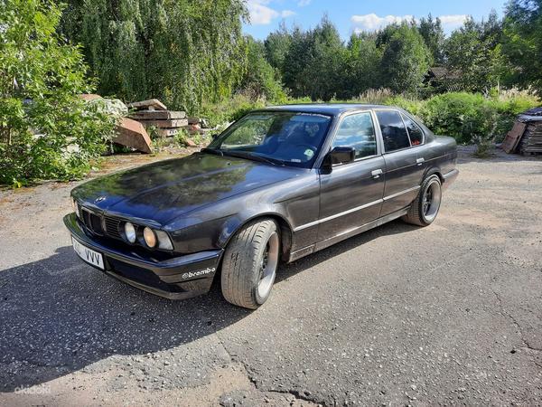 BMW E34 520IA (фото #2)