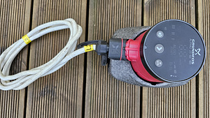 TSIRKULATSIOONIPUMP GRUNDFOS ALPHA2 (1 foto / 4)