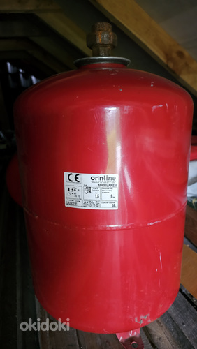 Расширительный бак для бытовой воды 36L, Varem
