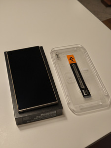 Samsung Galaxy S24 Ultra (2 foto / 6)