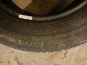 Suvi 205/65/15 (4 foto / 4)