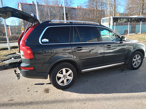 Продается Volvo XC 90 (3 фото из 10)
