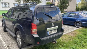 Müüa Nissan Pathfinder (6 foto / 6)
