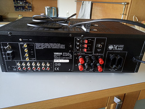 Ресивер Yamaha (1 фото из 3)