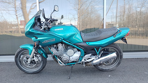 Yamaha XJ 600 (3 foto / 10)