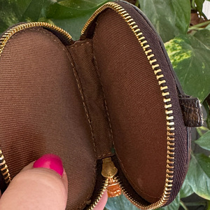 Louis Vuitton väike münditasku kott (3 foto / 6)
