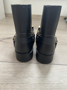 Just Cavalli kummisaapad, 38 (3 foto / 3)
