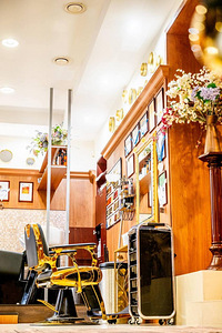Otsime üldjuuksurit / barberit / braiderit (8 foto / 10)