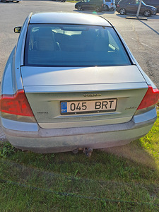 Продается / обмен volvo s60 (3 фото из 5)