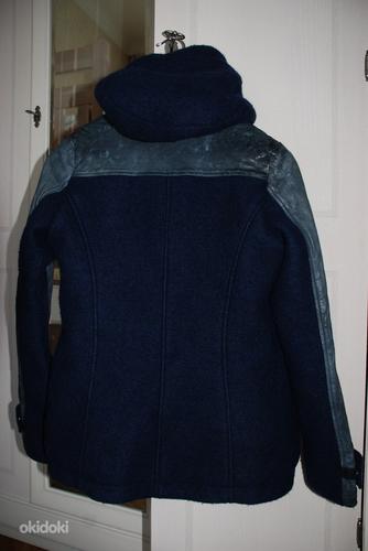 Утепленная куртка из кожи и шерсти (фото #3)