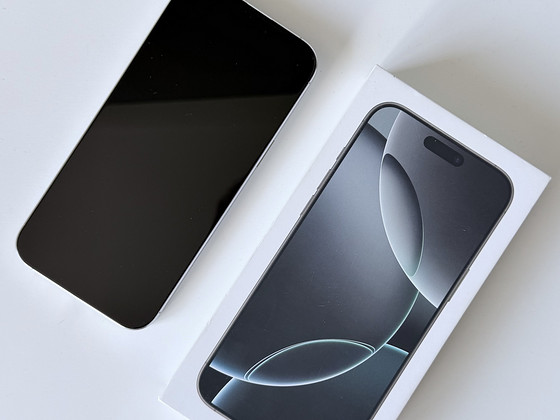 Apple iPhone 16 Pro Max White Titanium 256GB