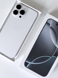 Apple iPhone 16 Pro Max White Titanium 256GB (3 фото из 5)