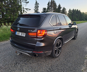BMW x5 F15 3.0d 190kw (3 foto / 15)