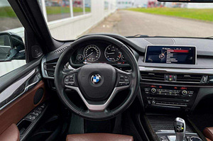 BMW x5 F15 3.0d 190kw (11 foto / 15)