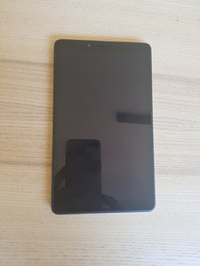 Lenovo планшет (2 фото из 4)