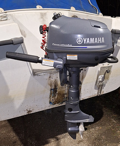 Yamaha f4 2014 (1 foto / 5)