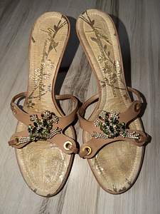 Kingad Zanotti (2 foto / 4)