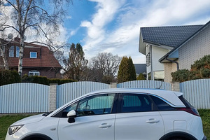 Opel Crossland X (6 foto / 12)