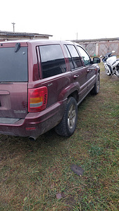 Продам Grand Cherokee (3 фото из 4)