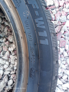 Зимние шины R18/45/235 Sunfull (5 фото из 5)