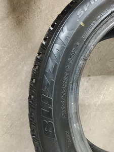 Naastrehvid R16/50/205 Brdgestone (4 foto / 5)