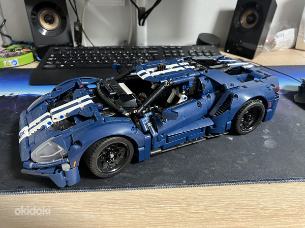 LEGO TECHNIC 2022 Ford GT 42154