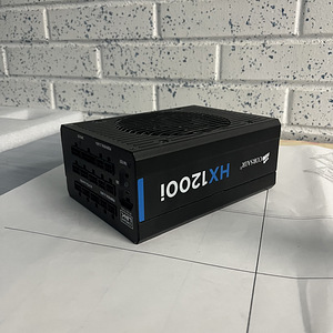 Corsair HX1200i / 1200W toiteplokk (PSU) lauaarvutile (3 foto / 6)