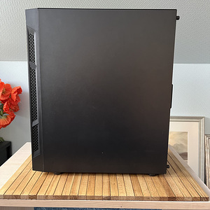 Lauaarvuti (PC) / i7 / RTX 3050 / 16GB (6 foto / 10)