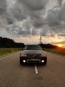 Volvo XC70 2.4 136kW D5 4x4 (6 foto / 14)