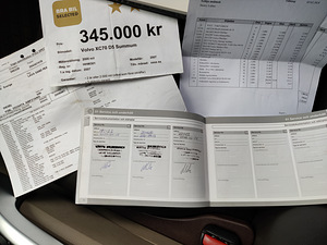 Volvo XC70 2.4 136kW D5 4x4 (9 foto / 14)