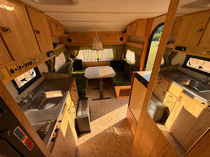 Караван KABE SMARAGD 540GLB (4 фото из 10)
