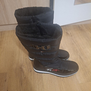 Tommy Hilfiger talvesaapad (1 foto / 5)