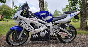 Yamaha r6 (2 фото из 6)