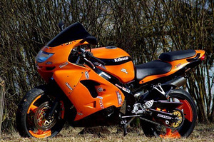Kawasaki zx-9r (8 foto / 8)