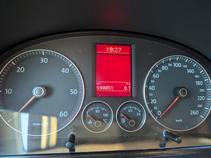 VW Touran 1.9 TDI 77kW 2004 Tervikuna varuosades (10 foto / 10)
