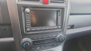 Honda Cr-V Executive (7 foto / 11)