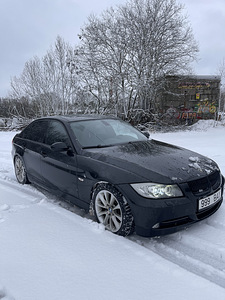 BMW 330Xd 200kw (2 foto / 12)