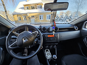 Dacia Duster, maastur 4*4, diisel,2021a (8 foto / 10)