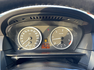 BMW E60 525D (11 фото из 11)