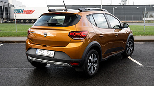 Dacia Sandero Stepway (4 foto / 15)