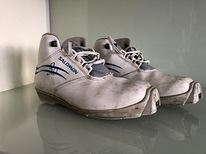 Лыжные ботинки salomon 37-38 размеров