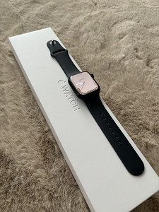 Apple Watch 7 / 41mm