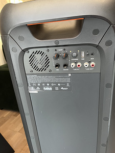 JBL Partybox 1000 (3 фото из 3)