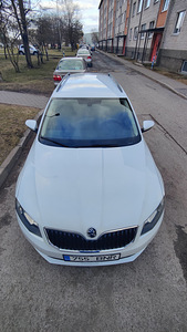 SKODA OCTAVIA 2.0D 110 kW 2015 (9 foto / 15)