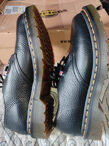 Martens. Dr.Martens (2 фото из 10)